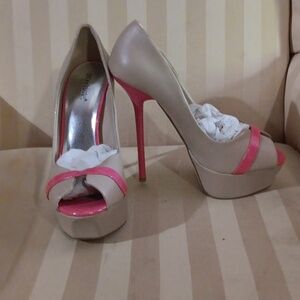 Women's stiletto. Size 9.5 Color:NUDE/PINK